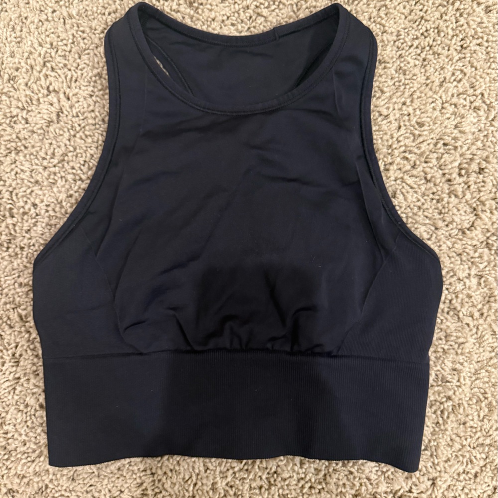 Lululemon halter top cropped